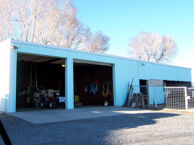 Detached Garage